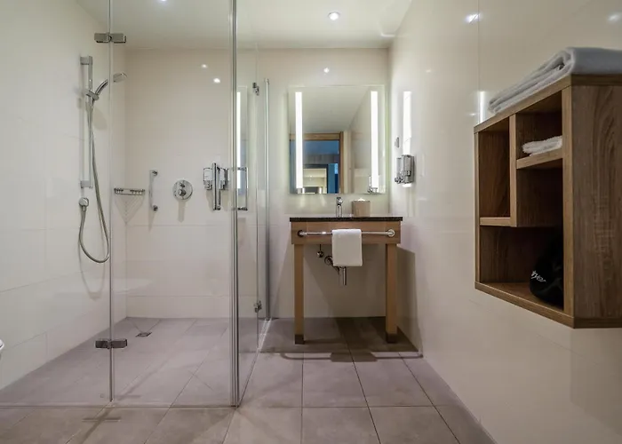 Hampton By Hilton Frankfurt Airport